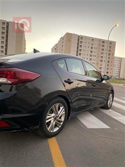 هیوندای ئەلەنترا